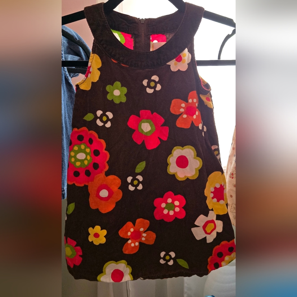 Floral Patterned Sleeveless Top